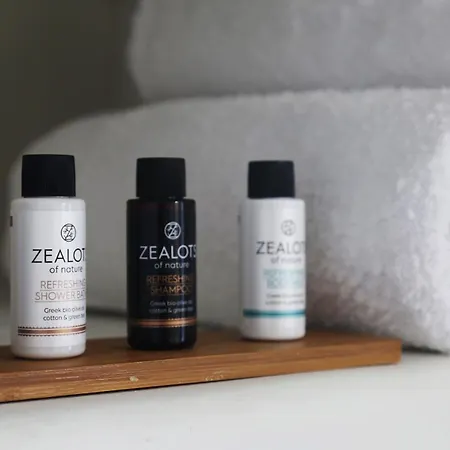 מלון דירות Dafni's Philoxenia 4*