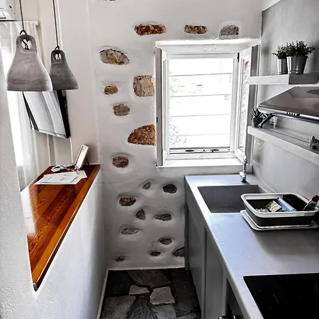 מלון דירות Dafni's Philoxenia