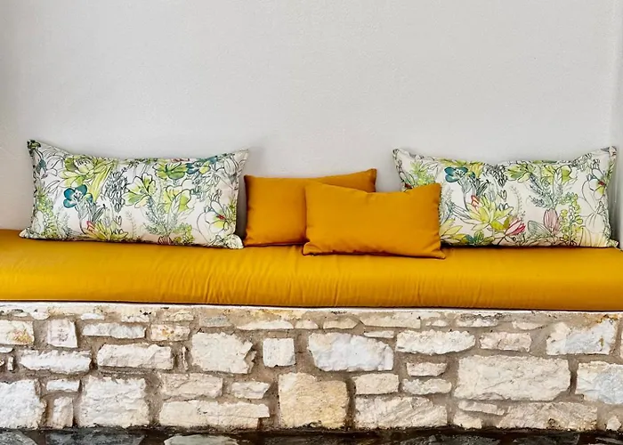 Dafni's Philoxenia Lägenhetshotell 4*