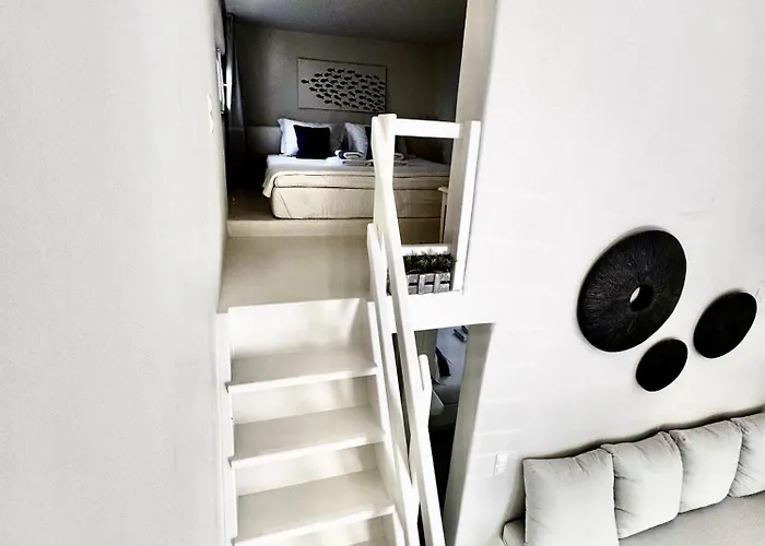 Dafni's Philoxenia Lägenhetshotell Naousa