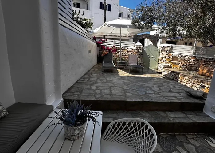 Dafni's Philoxenia Lägenhetshotell Naousa