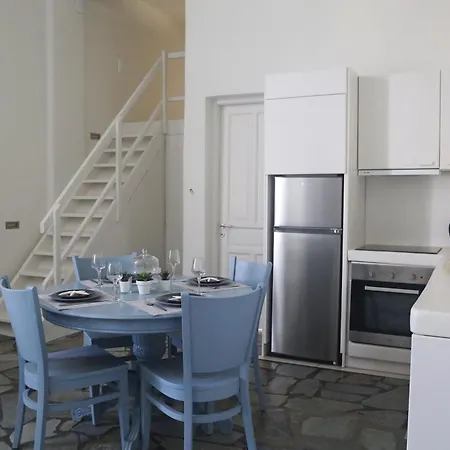 Dafni's Philoxenia Naousa (Paros)