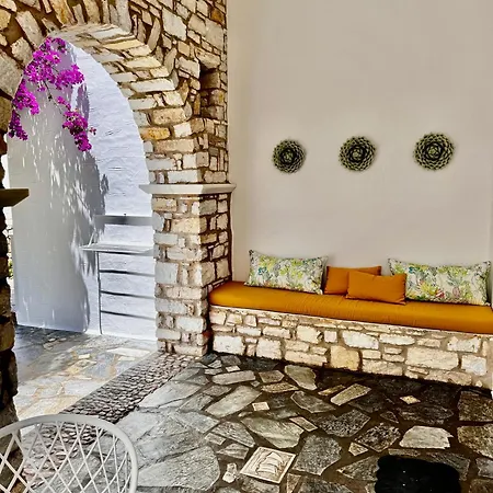 Dafni's Philoxenia Aparthotel Naousa (Paros)