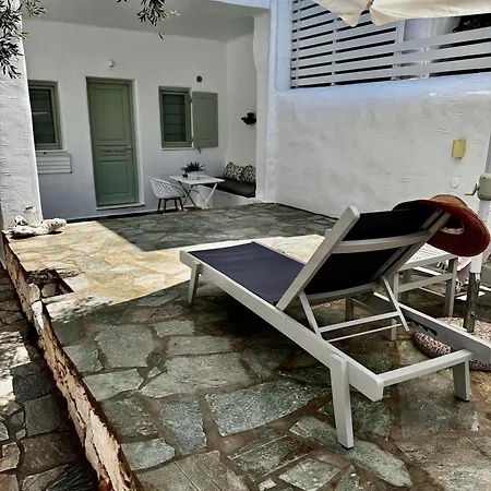 Dafni's Philoxenia Aparthotel