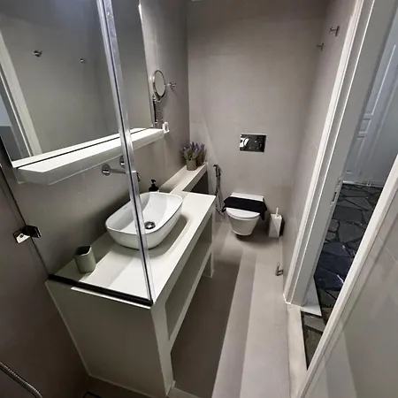 Dafni's Philoxenia Naousa (Paros)